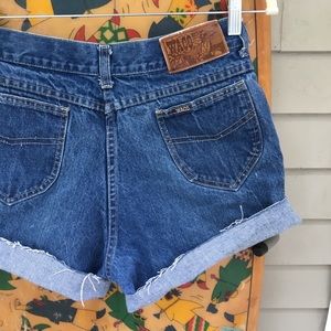Vintage Shorts - 🌺 VINTAGE HIGHWAISTED DENIM SHORTS 🌺 Vintage Shorts - 🌺 VINTAGE HIGHWAISTED DENIM SHORTS 🌺